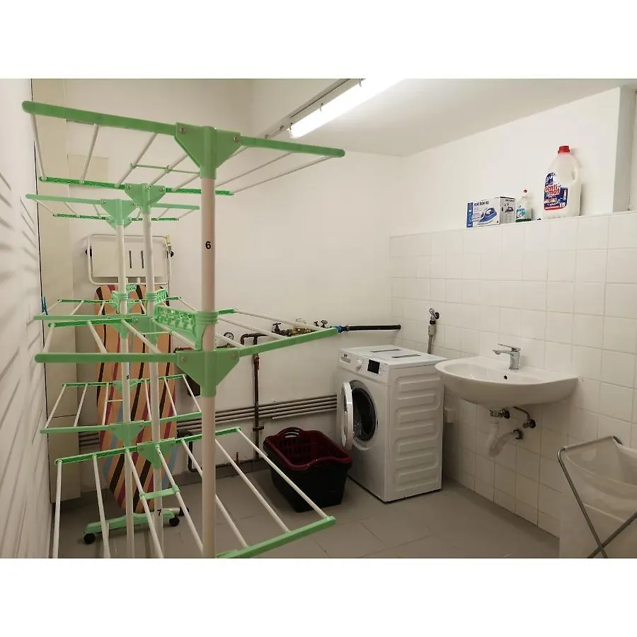 Haus Am Stadtrand / Grunruhelage Viena